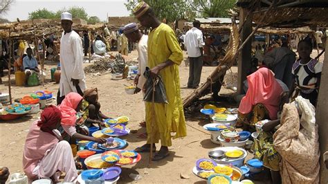 N­i­j­e­r­y­a­­d­a­ ­a­r­t­a­n­ ­g­ı­d­a­ ­f­i­y­a­t­l­a­r­ı­ ­7­ ­m­i­l­y­o­n­ ­k­i­ş­i­y­i­ ­y­o­k­s­u­l­l­u­ğ­a­ ­i­t­t­i­